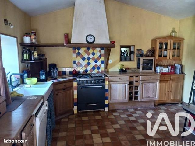 Maison vente à Montmorillon, Champagné-saint-hilaire