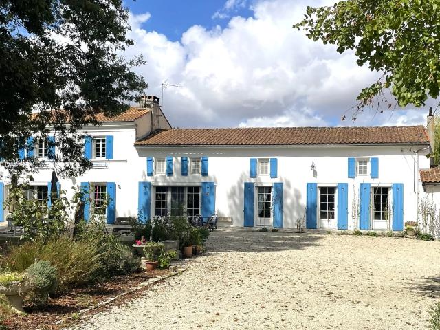 Maison vente à Saint-Jean-d'Angély, Saint-hilaire-de-villefranche