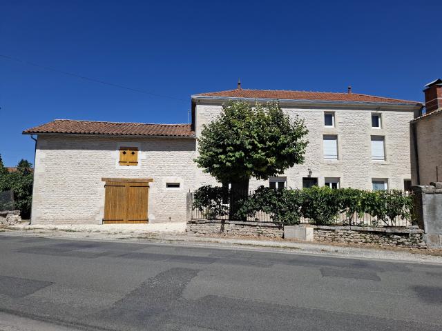 Maison vente à Niort, Brioux-sur-boutonne