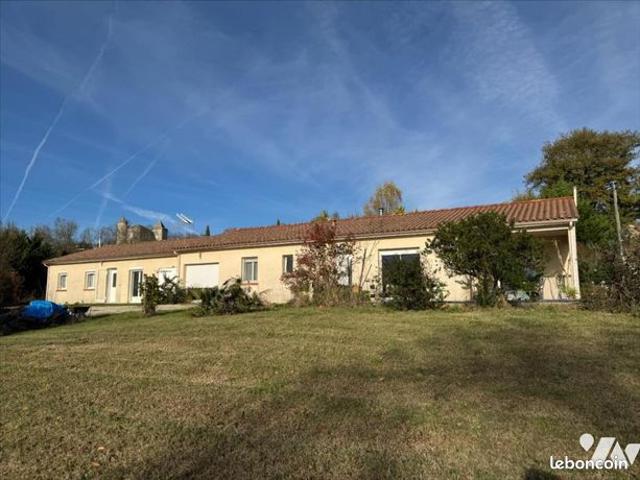 Maison vente à Nérac, Fieux