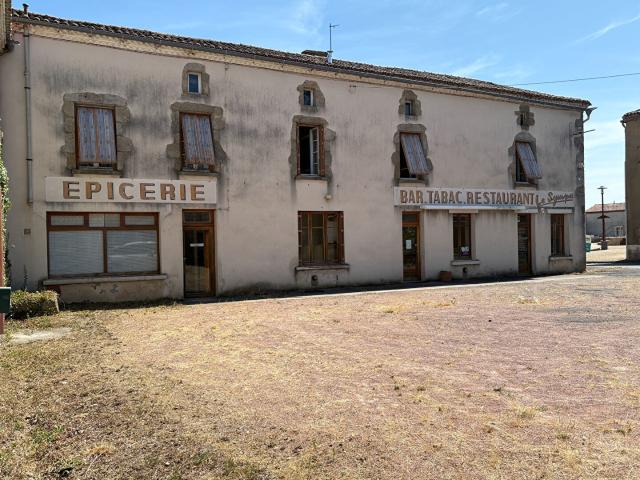 Maison vente à Bressuire, Geay