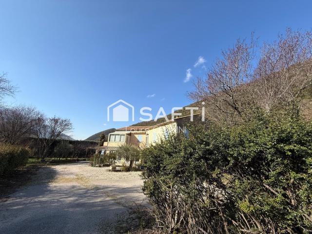 Maison vente à Carpentras, Savoillan
