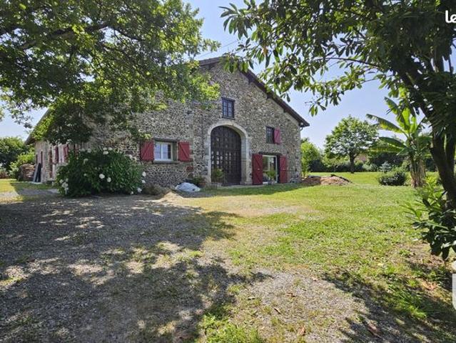 Maison vente à Oloron-Sainte-Marie, Saint-pé-de-léren