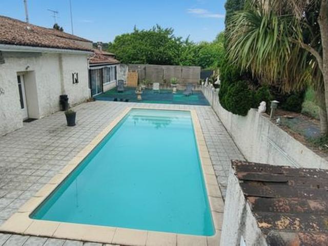 Maison vente à Saintes