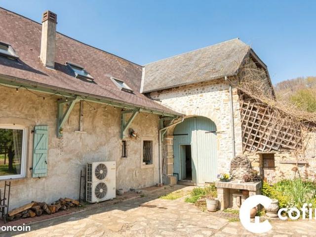 Maison vente à Oloron-Sainte-Marie, Escout