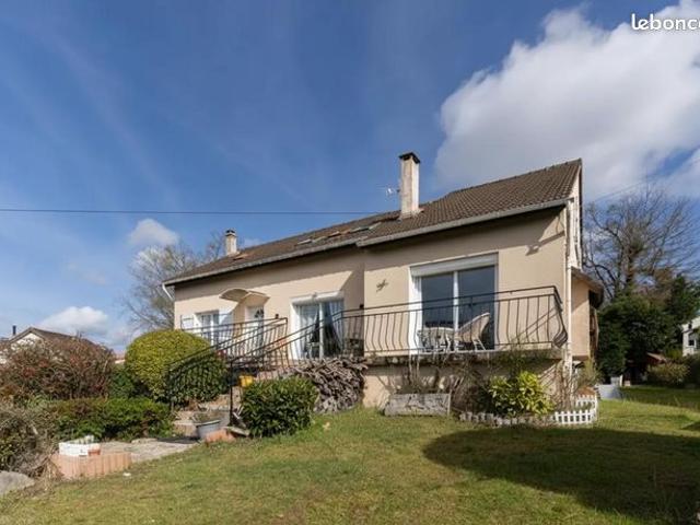 Maison vente à Pontoise, Mériel