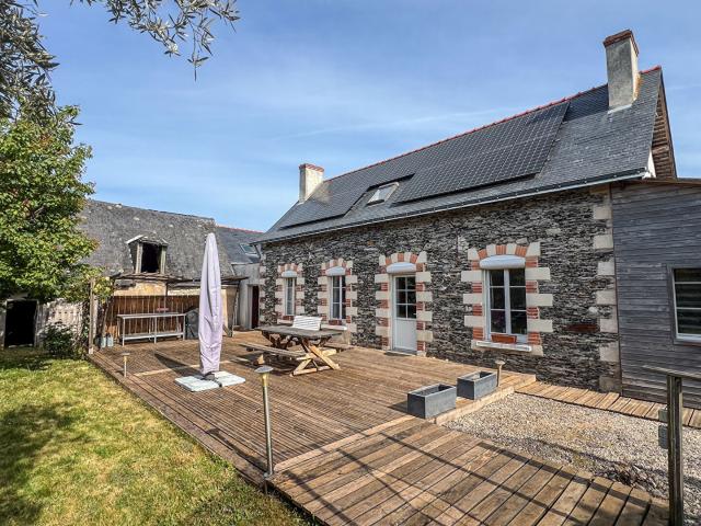 Maison vente à Villevêque, Rives-du-Loir-en-Anjou