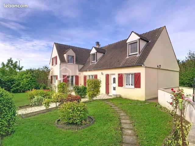 Maison vente à Fontainebleau, Egreville