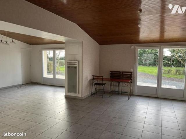 Maison vente à Fontenay-le-Comte, Moreilles