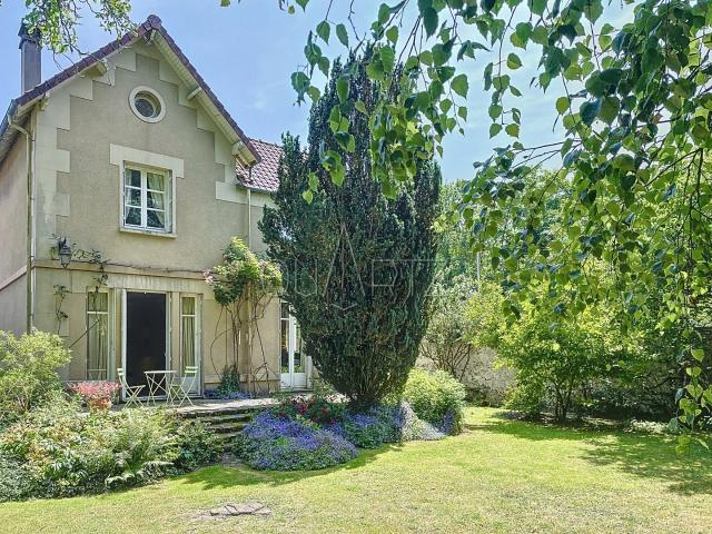 Maison vente à Pontoise, Marines