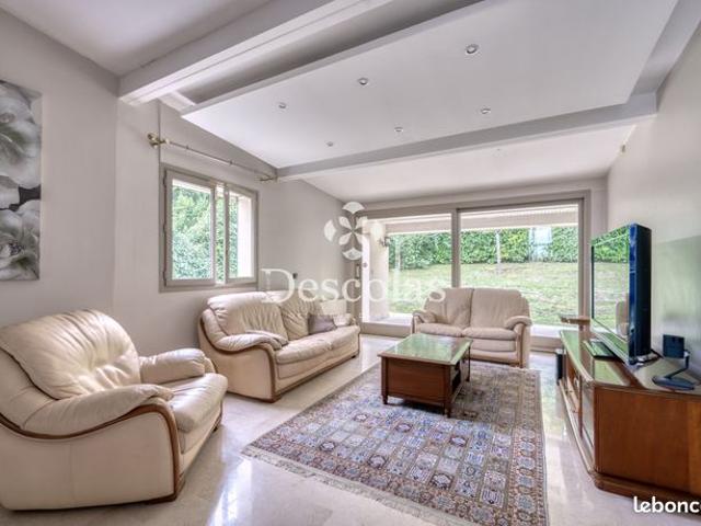 Maison vente à Saint-Germain-en-Laye, Le Pecq