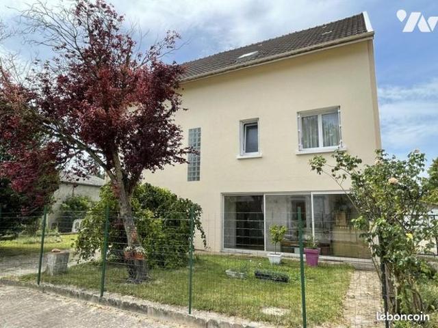 Maison vente à Châlons-en-Champagne, Moncetz-longevas