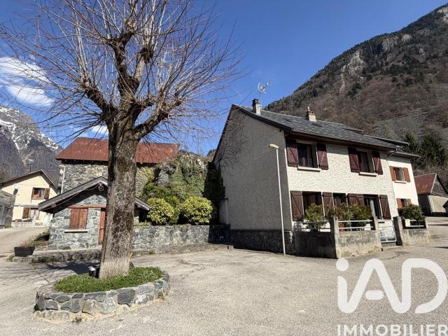 Maison vente à Grenoble, Livet-et-gavet