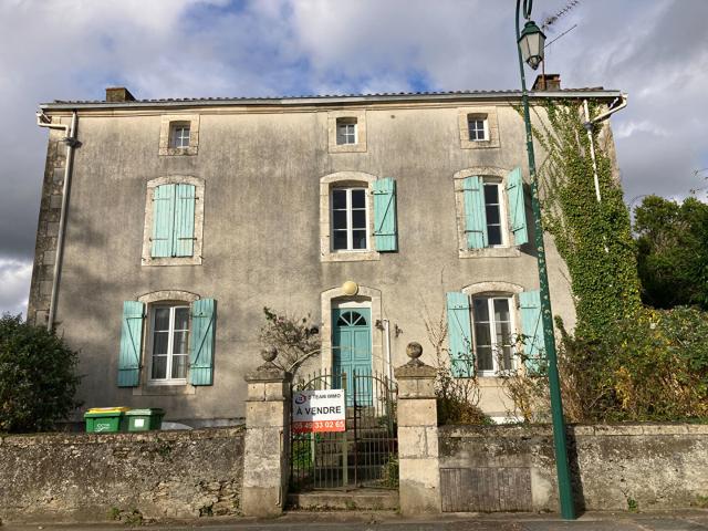 Maison vente à Parthenay, Fenioux