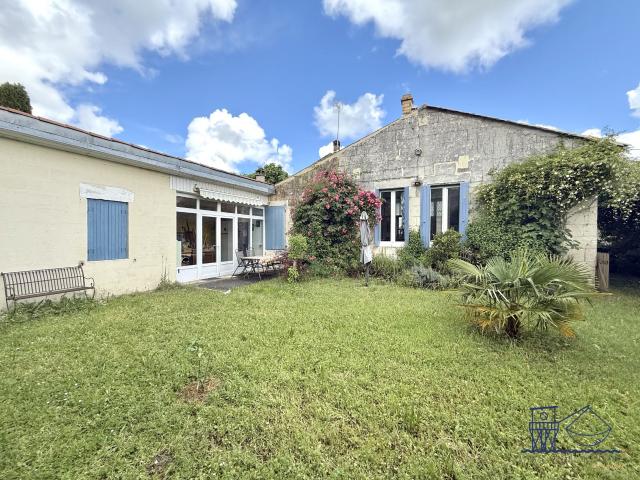 Maison vente à Les Traversis, Saint-Dizant-du-Gua