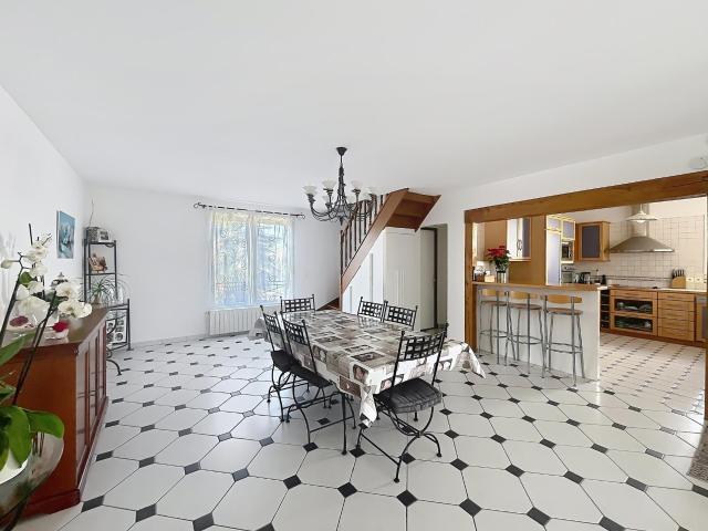 Maison vente à Saint-Germain-en-Laye, Montesson