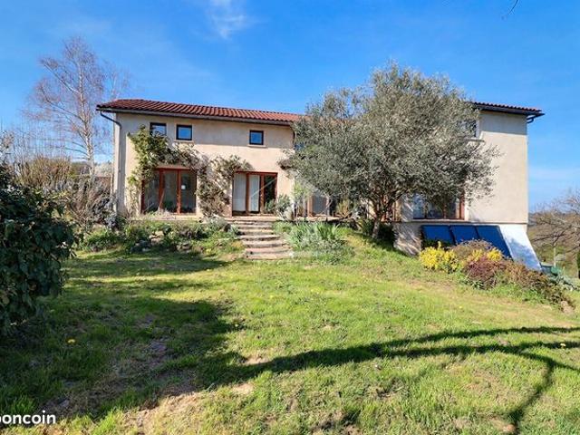 Maison vente à Figeac, Viazac