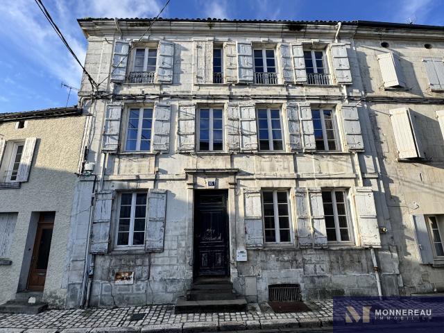 Maison vente à Cognac, Barbezieux-saint-hilaire