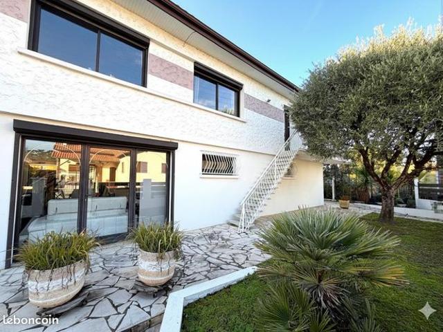Maison vente à Bordeaux, Camblanes-et-meynac