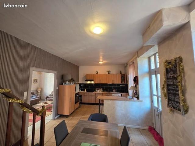 Maison vente à Saint-Amand-Montrond, Le Châtelet