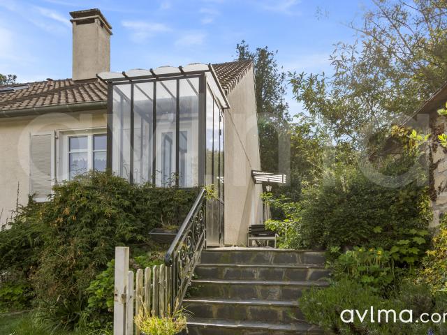 Maison vente à Saint-Germain-en-Laye, Le Pecq