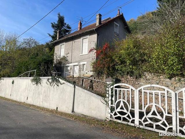 Maison vente à Figeac, Capdenac