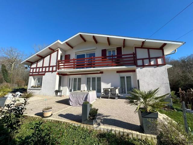 Maison vente à Oloron-Sainte-Marie, Salies-de-béarn