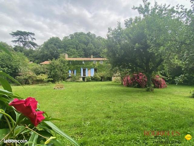 Maison vente à Saintes, La Vallée
