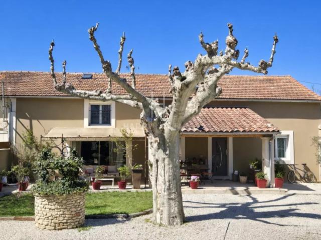 Maison vente à Arles, Mollégès