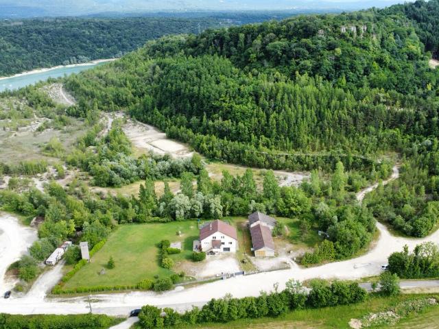 Maison vente à Lons-le-Saunier, Largillay-marsonnay