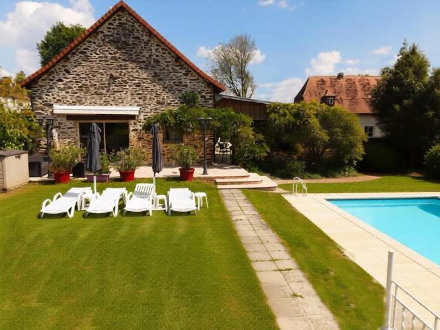 Maison vente à Nontron, Sarrazac