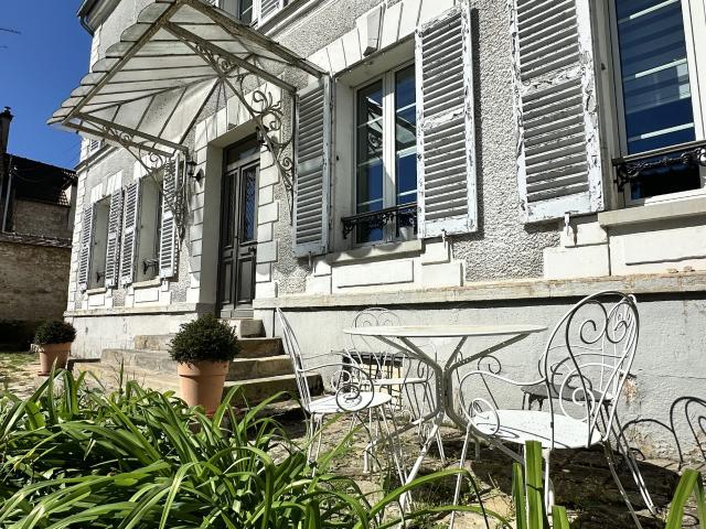 Maison vente à Fontainebleau, Thomery