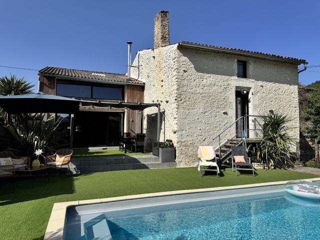 Maison vente à Saintes, Corme-ecluse