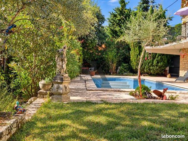 Maison vente à Villeneuve-lès-Avignon, Gard