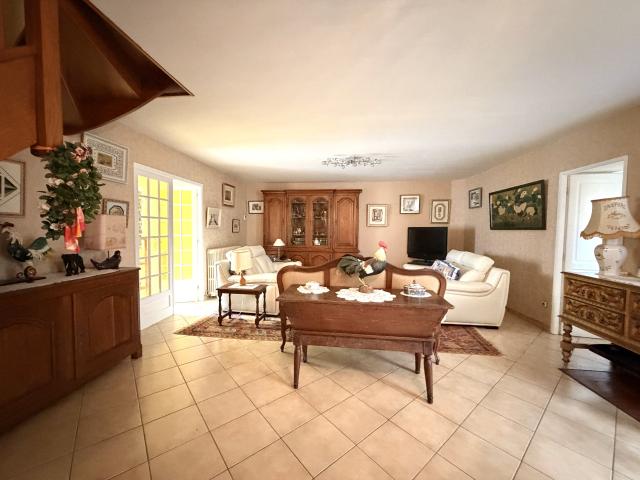 Maison vente à Sens, Champigny