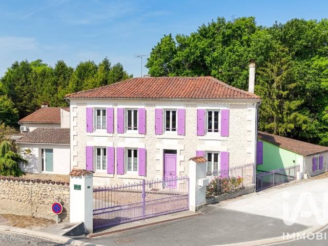Maison vente à Soubérac, Gensac-la-Pallue