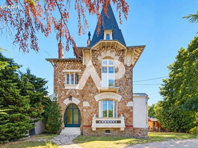 Maison vente à Rueil-Malmaison, Hauts-de-Seine