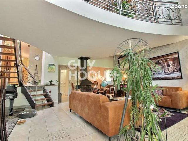 Maison vente à Nanterre, Rueil-malmaison