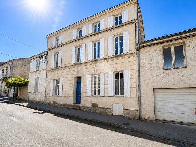 Maison vente à Saintes