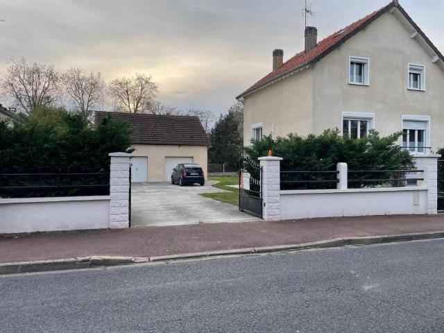 Maison vente à Melun, La Rochette