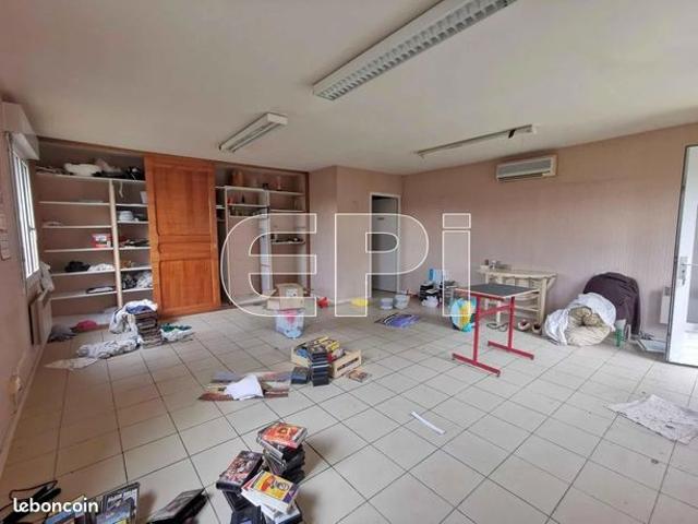 Maison vente à Châtellerault, La Roche-rigault