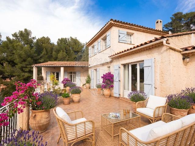 Maison vente à Arrondissement de Toulon, Ollioules