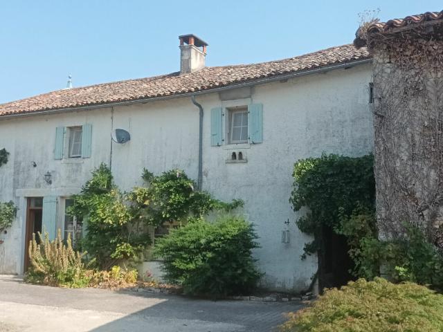 Maison vente à Montmorillon, Champagné-le-sec