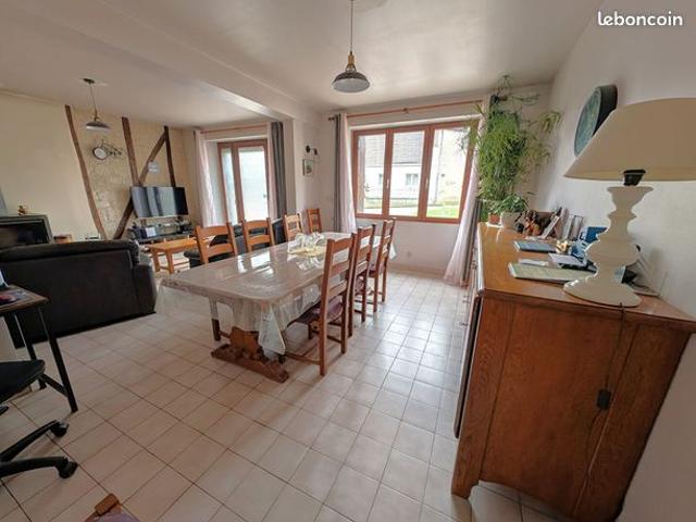 Maison vente à Sens, Champlay