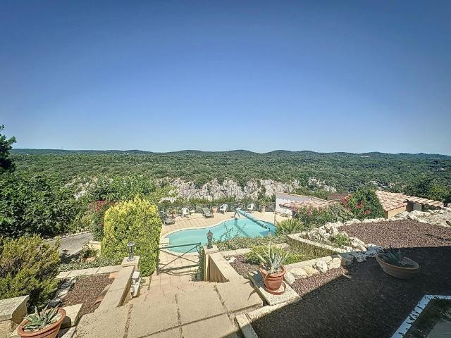 Maison vente à Nîmes, Rochefort-du-gard