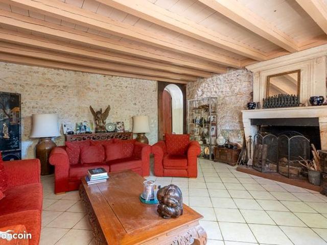 Maison vente à Saintes, Ecoyeux