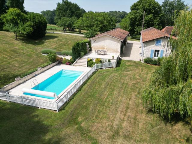 Maison vente à Saint-Amant-de-Montmoreau, Montmoreau