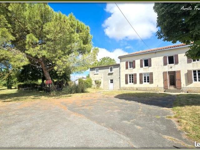 Maison vente à Saint-Jean-d'Angély, Saint-pierre-de-juillers