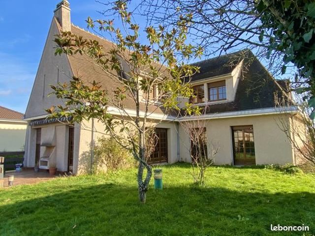 Maison vente à Commentry, Allier