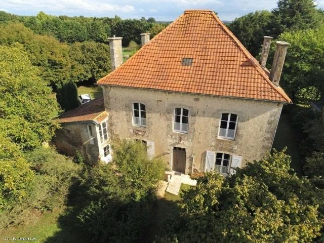 Maison vente à Montmorillon, Nouvelle-Aquitaine